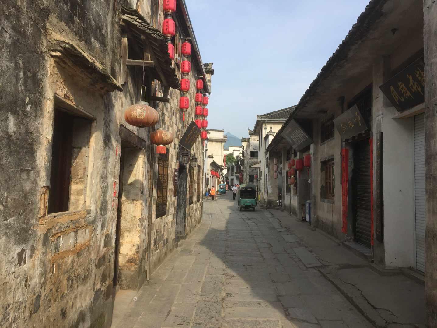 迷信女性内衣能“转运治病 ”男子疯狂盗窃作案